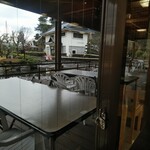 Ippitsu Keijou Diya Soba Dokoro - 店内から眺めた日本庭園