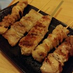 Izakaya Hanayagi - 串盛り合わせ5本 580円