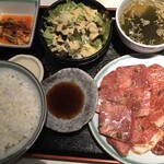Yakiniku Morokko - カルビ・タン塩定食