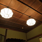 天麩羅　中清 - お座敷の天井（サクラ材）