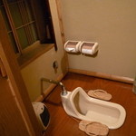 天麩羅　中清 - 仲庭の離れ厠（とても清潔なのでご安心）