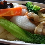 京華楼 - 海鮮入り野菜塩炒め