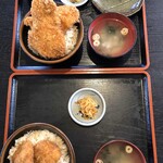 Tonkatsu Shikago - わらじカツ丼、3枚ひれかつ丼
