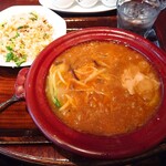 Benitora Gyouzabou - フカヒレ麺 ￥1200  半チャーハン ￥450