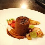 wine & restaurant J8 - 