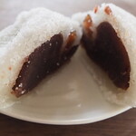 庵月 - 中はこし餡
