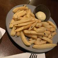 DINING & BAR TABLE 9 TOKYO - 