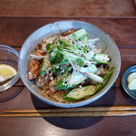 カフェ アノニマ - さっぱり風味の焼き鳥どんぶり（\800、2012年3月）