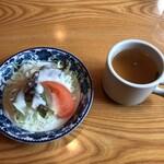 Resutoran Jinja - サラダとスープ