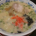 宝華食堂 - とんこつラーメン