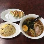 歩夢蘭 - ハンチャンメン・餃子