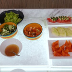 Malaysia Airlines, Golden Lounge KLIA Domestic - スイカのカットがマレーシア