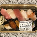 Chiyoda Sushi - ちよ折・つばき 1080円 → 30% OFF
                      2020年1月3日夜