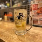 骨付鳥、からあげ、焼鳥 がブリチキン。 - 角ハイボール(男前がブ飲みジョッキ)