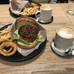 ブッシュウィック べーカリー＆グリル グランツリー武蔵小杉店 - 