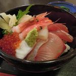 Daisuke Kaisendon'Ya - 越後海鮮丼