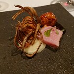 VELROSIER - 2001_Vel ROsier_酢豚。たまねぎが美しい。味は勿論美味しい。肉！