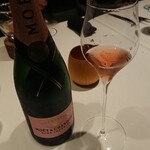VELROSIER - 2001_Vel ROsier_MOET＆CHANDON。変わらず泡。