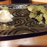 湘南茅ヶ崎 道 - 食べさしですが…アボガド刺し(画像撮り忘れて)