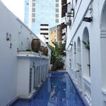 Museum Hotel - 水辺のあるカフェ