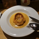 ビストロラドレ - 帆立と白身魚、山芋のスフレ、アメリケーヌソース1,650円