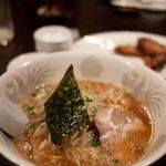 ウェンドゥーイーバイ - 温度100 （ウェンドゥーイーバイ）　ラーメン