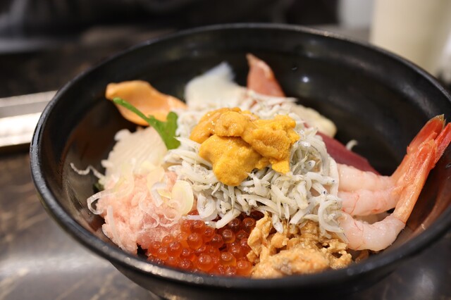 湘幕水産 鎌倉店 ショウバクスイサン 鎌倉 海鮮丼 食べログ 湘幕水産 鎌倉店 ショウバクスイサン 鎌倉 海鮮丼 食べログ