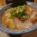 麺や ぶたコング - 豚骨ラーメン