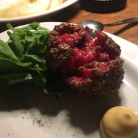 カルネジーオ イースト - 