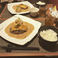 旬菜ステーキ処 らいむらいと - ハンバーグランチ