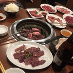 焼肉 山河 - 