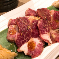 近江うし 焼肉 にくTATSU 青山本店 - 