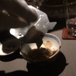 茶禅華 - 目の前でけずります