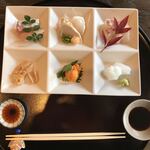 阿寓 - お造里盛り合わせです