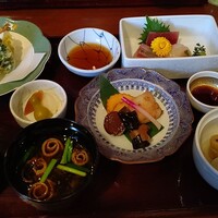 欅 - 和食中心です