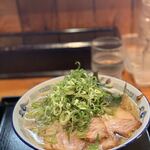 中華蕎麦 春馬 - 朝ラーセット（普）700円と九条ねぎTP100円