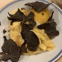 はらまさ - 河豚の白子の他人丼トリュフご飯黒トリュフがけ