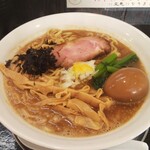 麺屋 葵 - 煮干し背脂そば＋大盛＋味玉 