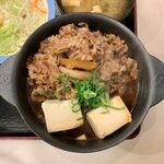 Matsuya - 牛鍋膳生玉子野菜セット ¥690 の牛鍋