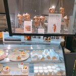 ヤツドキ マロニエゲート銀座2