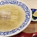 豚そば 月や 本店 - 