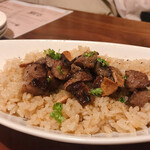 本厚木の肉バル HOLANOA - 牛肉のガーリックライス