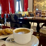 花園咖啡廳 - ドリンク写真:コーヒー クッキー付き　200元