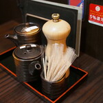 鳥辰 - 山椒はミル挽きになっていました。