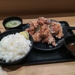 伝説のすた丼屋 清水PA店 - 