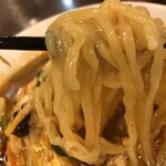 鴻運楼 - 麺リフト