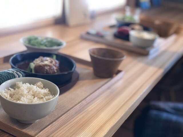 Cafe Bushwarbler 石動 カフェ ネット予約可 食べログ Cafe Bushwarbler 石動 カフェ ネット予約可 食べログ