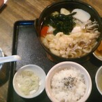 Mendokoro Oogi - 鍋焼きうどんと定食セット