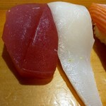 Matoi Zushi - 握り  つき  1800円  いかと鮪  ビッグ寿司 !