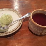 ビストロ ジュール - ランチ ルイボスティー 一口デザートは嬉しかったですが、冬なのでアイスじゃない方が良かったかな……